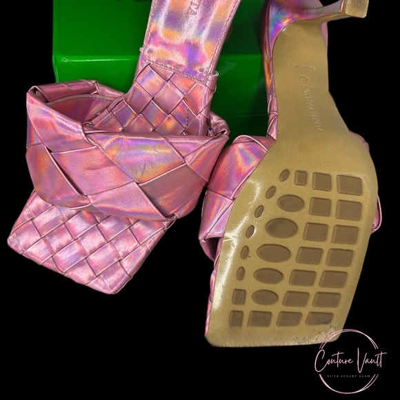 Bottega Veneta Pink Mule Sandals - Picture 2 of 3